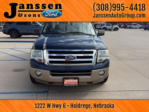 Used 2013 Ford Expedition EL XLT AWD/4WD image 3