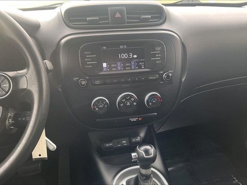 Used 2018 Kia Soul image 6