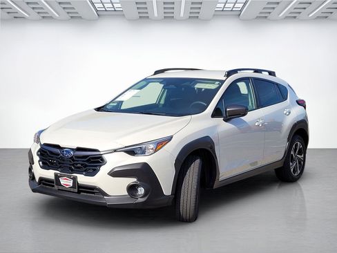 Used 2024 Subaru Crosstrek 2.0i Premium image 15