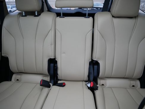 Used 2024 Acura MDX image 13