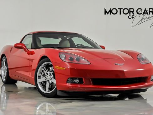 Used 2007 Chevrolet Corvette Coupe w/ Preferred Equipment Group RWD image 1