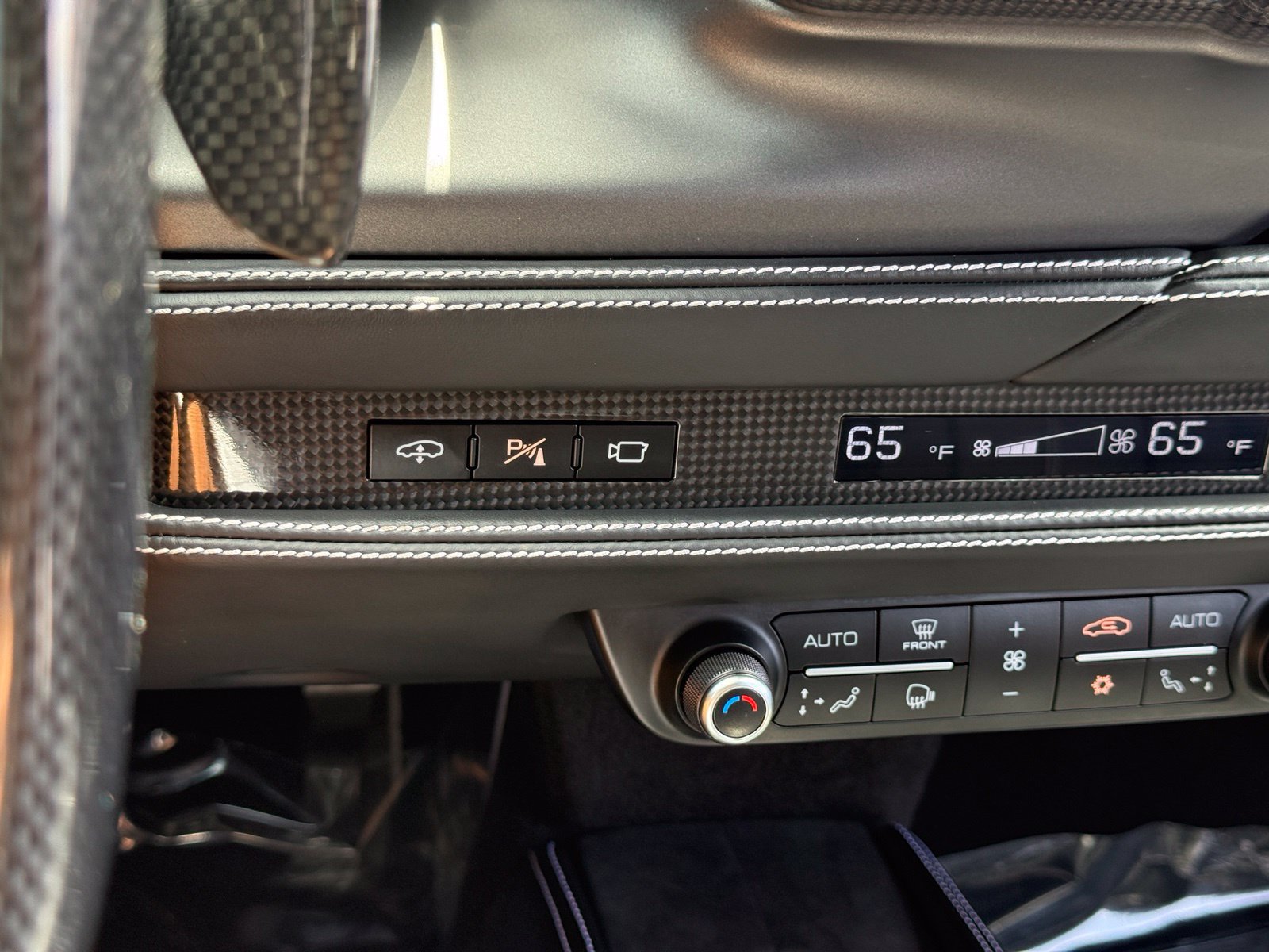 Used 2020 Ferrari F8 Tributo RWD image 50