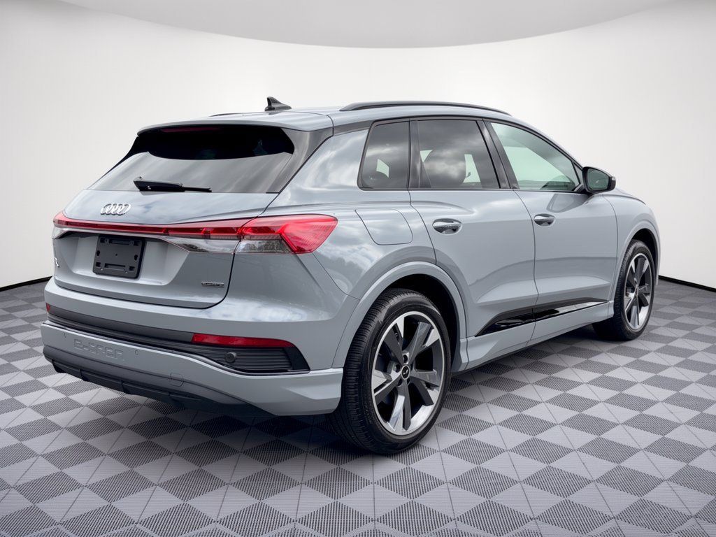 Used 2025 Audi Q4 e-tron Prestige w/ Black Optic Package AWD/4WD image 9