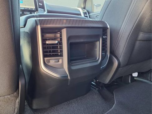 New 2026 RAM 1500 Express AWD/4WD image 10