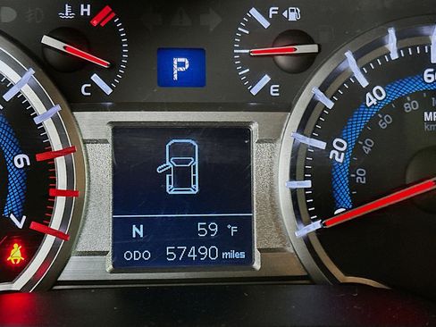 Used 2018 Toyota 4Runner SR5 image 19