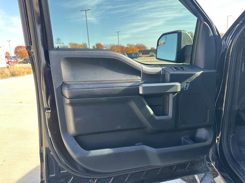 Used 2016 Ford F150 XLT w/ Equipment Group 302A Luxury image 17