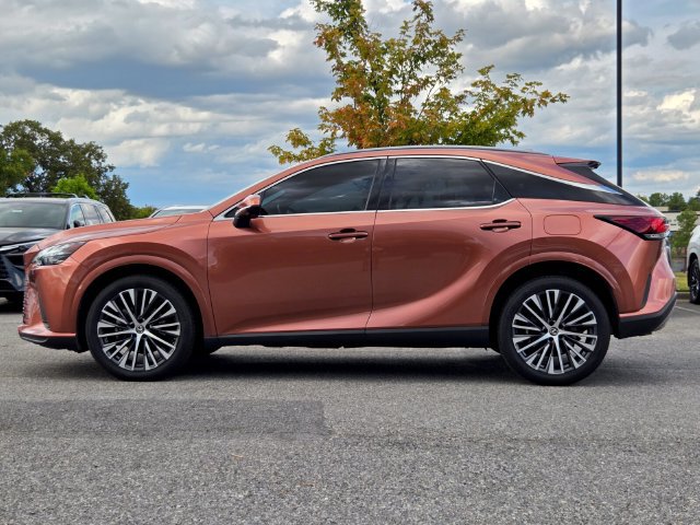 Used 2023 Lexus RX 350 Premium Plus w/ Cold Area Package FWD image 2