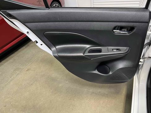Used 2020 Nissan Versa SR FWD image 69