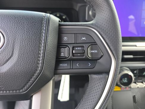 New 2026 Toyota 4Runner Limited AWD/4WD image 30