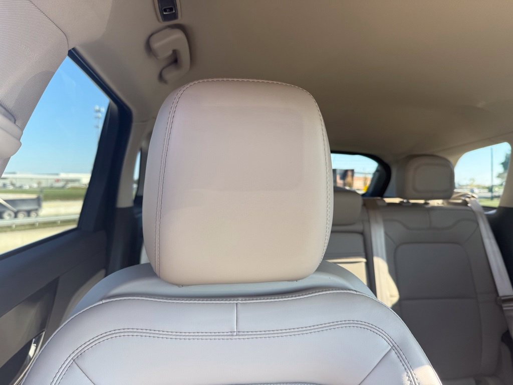 Used 2024 Lincoln Corsair AWD w/ Equipment Group 101A image 33