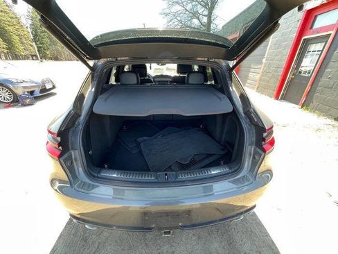 Used 2015 Porsche Macan S image 25