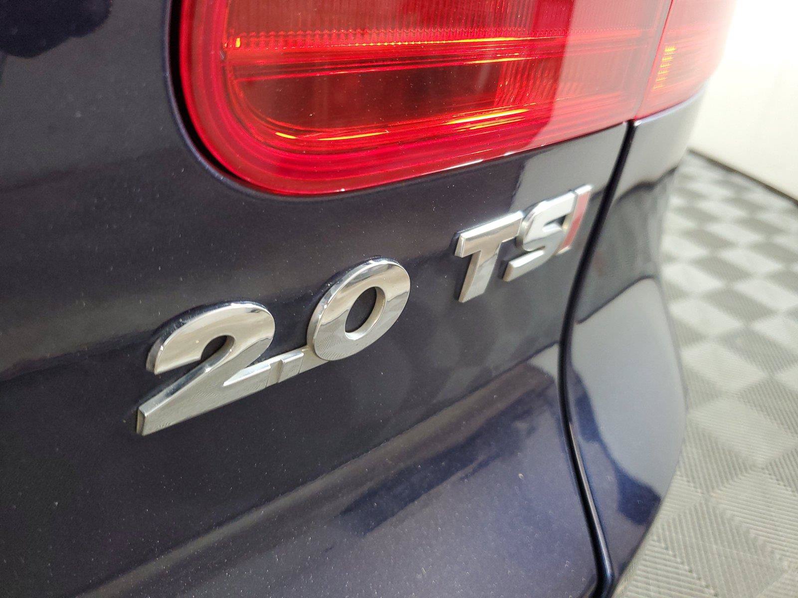 Used 2015 Volkswagen Tiguan S FWD image 7