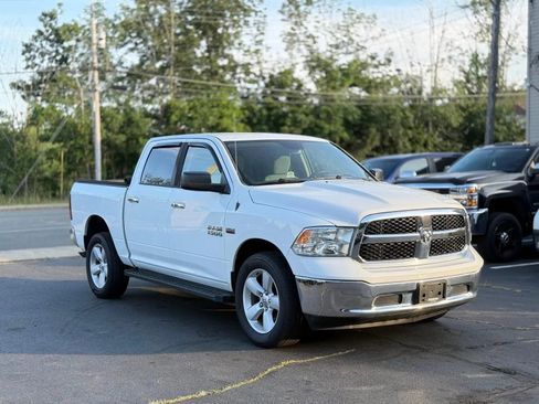 Used 2016 RAM 1500 Classic SLT AWD/4WD image 4
