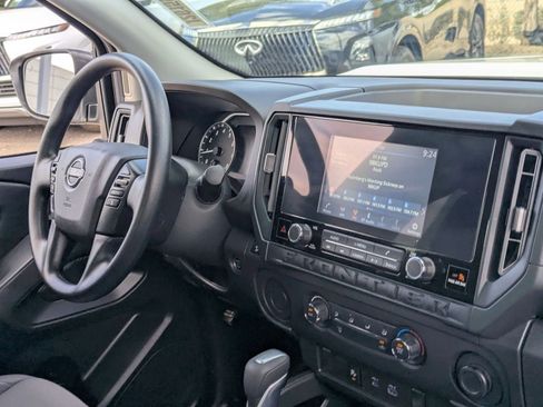 Used 2025 Nissan Frontier S RWD image 13