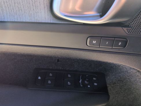 New 2025 Volvo XC40 B5 Plus w/ Protection Package Premier image 15