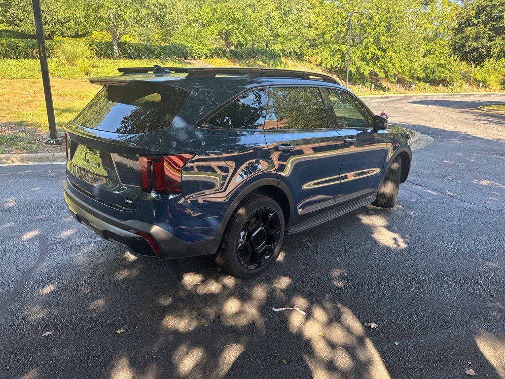 Used 2025 Kia Sorento SX AWD/4WD image 6