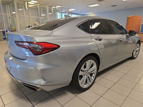 Used 2023 Acura TLX w/ Technology Package image 8