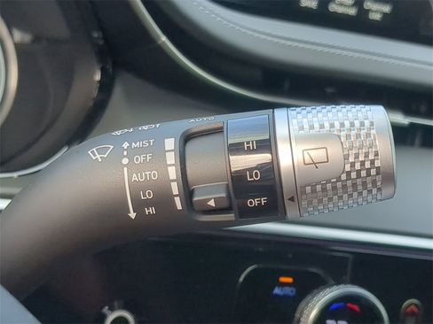 Used 2025 Genesis GV70 3.5T Sport w/ Sport Advanced Package image 29