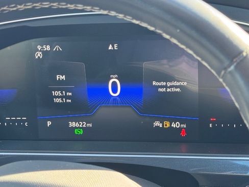 Used 2024 Volkswagen Tiguan SE image 18