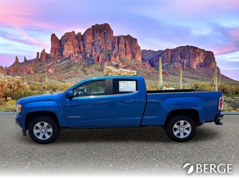 Used 2018 GMC Canyon SLE w/ SLE Convenience Package RWD image 3