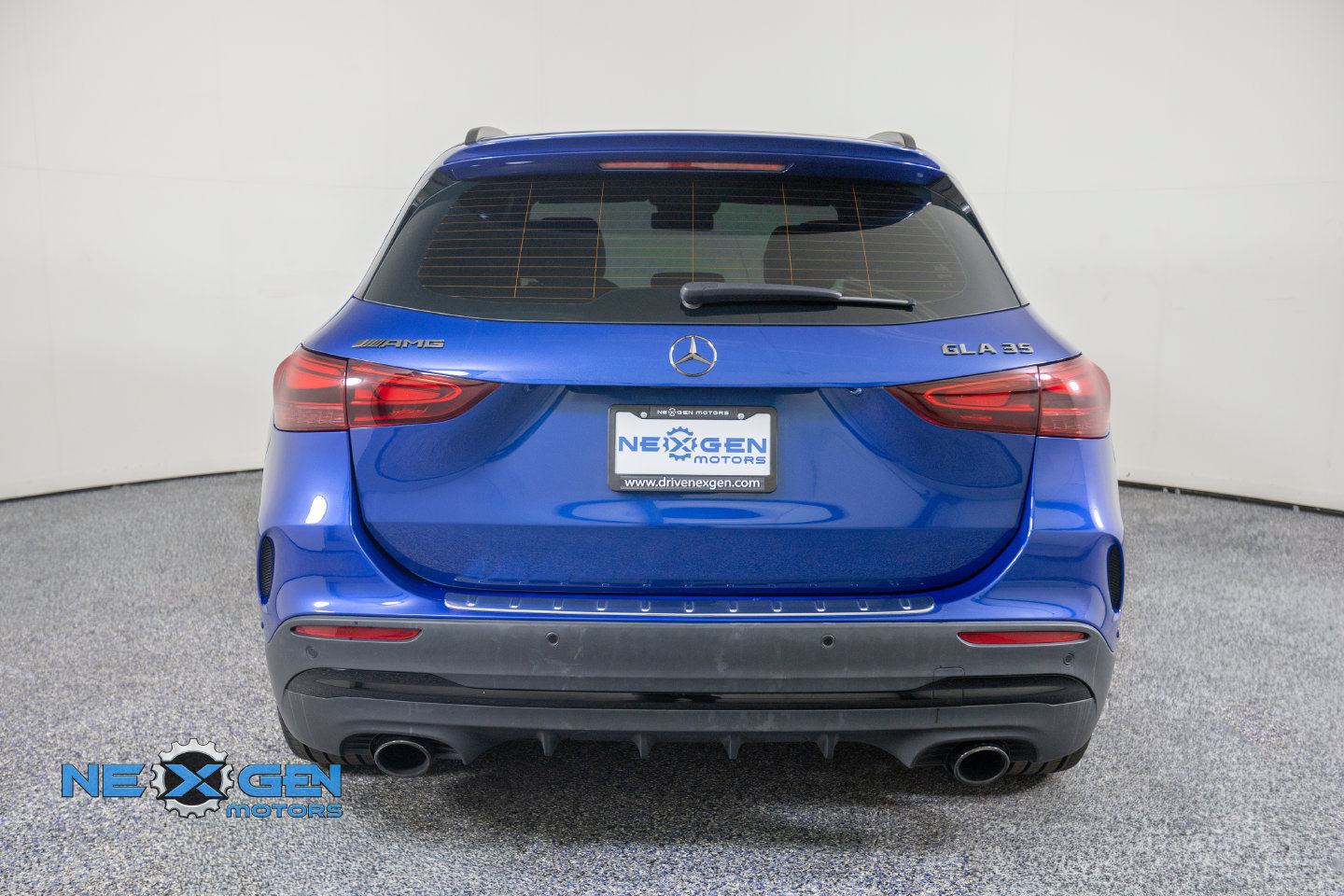Used 2024 Mercedes-Benz GLA 35 AMG 4MATIC image 34