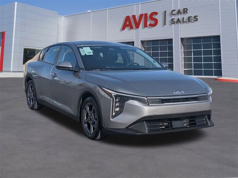 Used 2025 Kia K4 LXS image 3