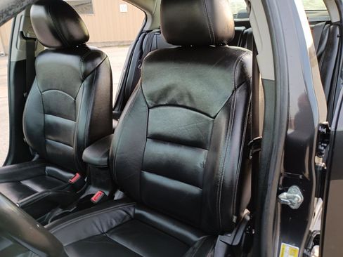 Used 2016 Chevrolet Cruze LT w/ Sun, Sound and Sport Package image 25