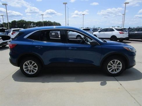 Used 2022 Ford Escape SE w/ Convenience Package AWD/4WD image 6