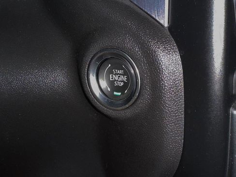 Used 2020 GMC Sierra 1500 SLE w/ SLE Value Package image 23