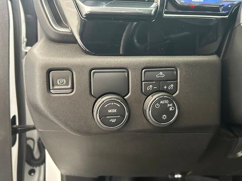Used 2023 Chevrolet Silverado 1500 LT RWD image 43