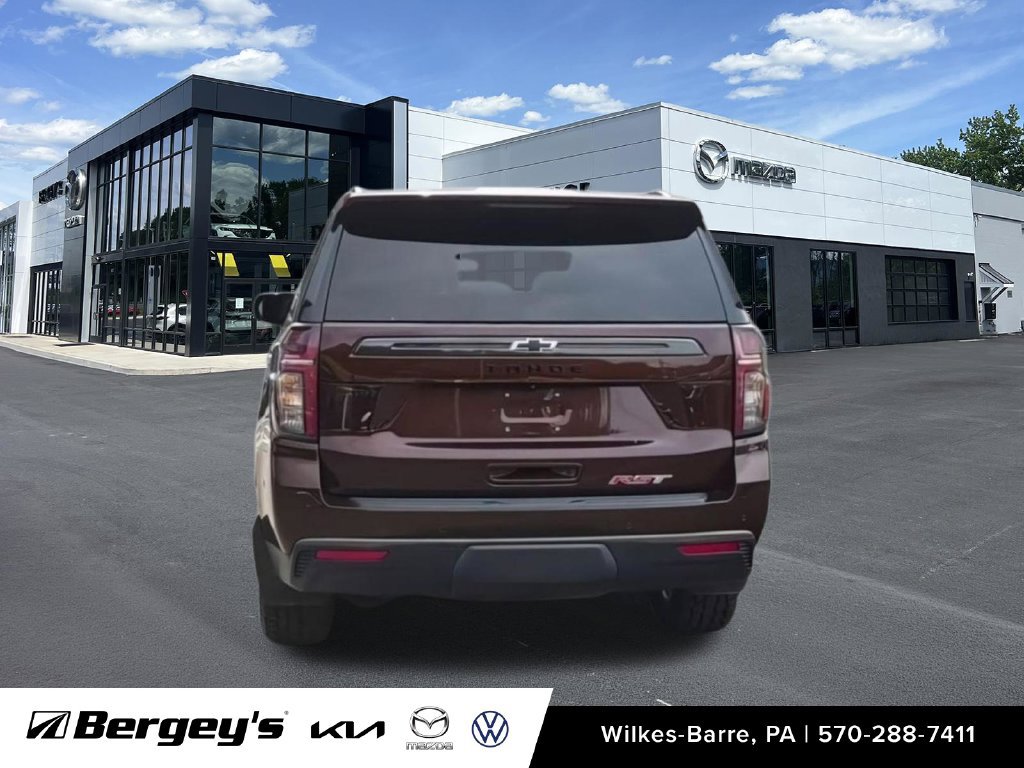 Used 2022 Chevrolet Tahoe RST w/ Luxury Package AWD/4WD image 9