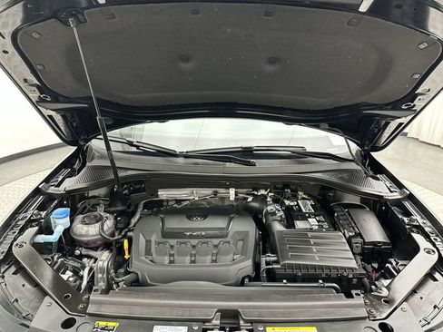Used 2023 Volkswagen Tiguan SE R-Line image 26