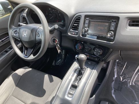 Used 2019 Honda HR-V LX image 14