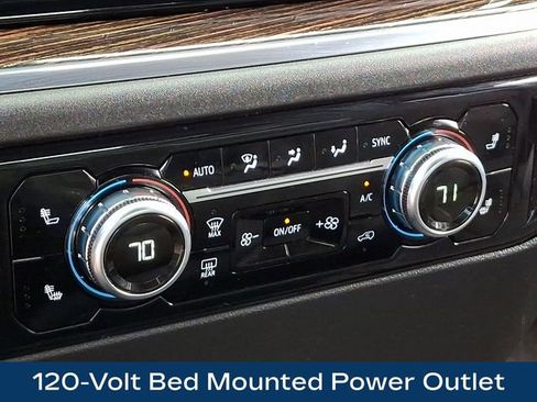 Used 2023 GMC Sierra 1500 SLE image 14