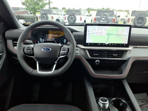 Used 2026 Ford Explorer ST-Line w/ ST-Line Street Pack RWD image 16