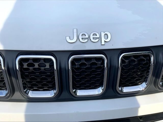 Used 2023 Jeep Compass Sport AWD/4WD image 5
