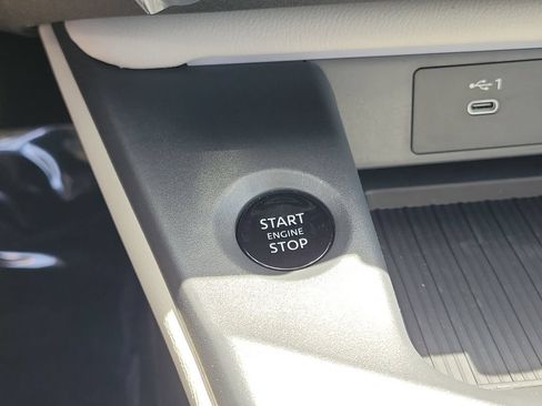 New 2026 Nissan Sentra SL w/ Floor Mat Package FWD image 8
