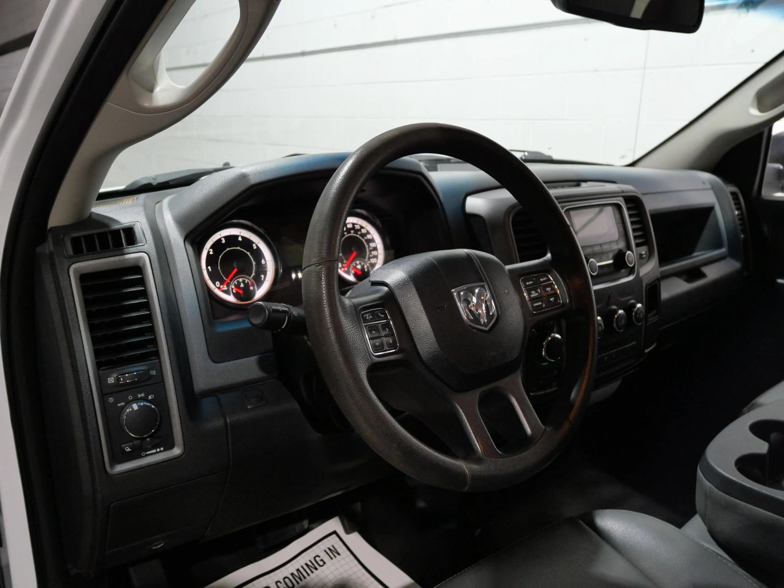 Used 2018 RAM 1500 Tradesman w/ Chrome Appearance Group AWD/4WD image 9