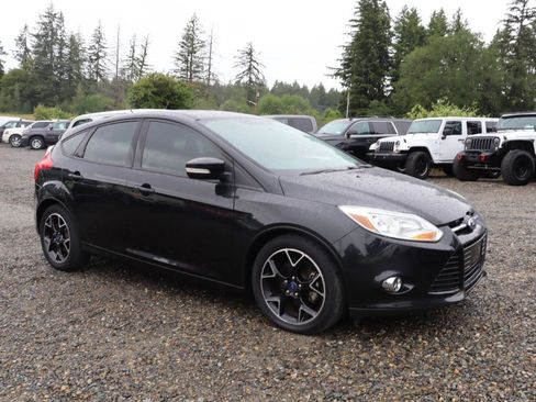 Used 2012 Ford Focus SE FWD image 5
