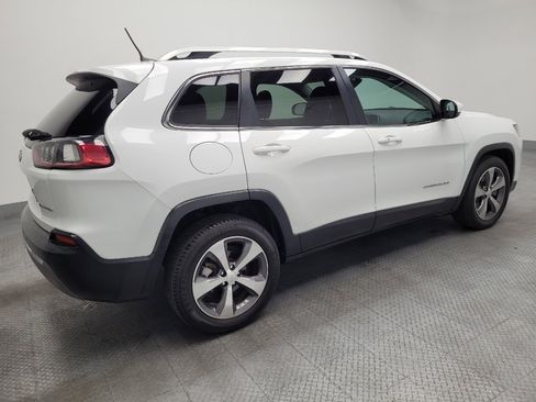 Used 2019 Jeep Cherokee Limited FWD image 10