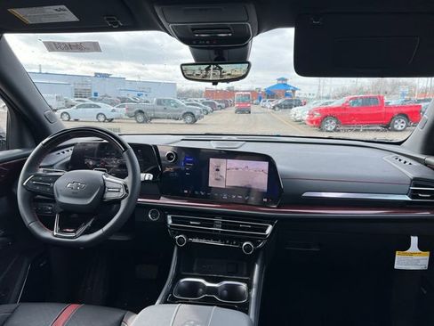 New 2026 Chevrolet Traverse RS w/ LPO, Floor Liner Package image 10