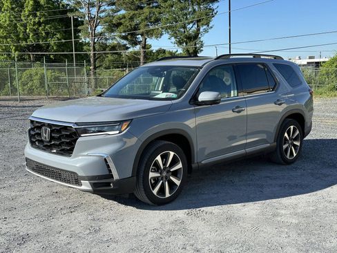 Used 2024 Honda Pilot Elite image 4