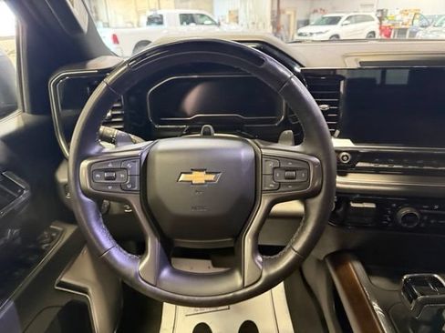Used 2024 Chevrolet Silverado 1500 High Country w/ Technology Package AWD/4WD image 13