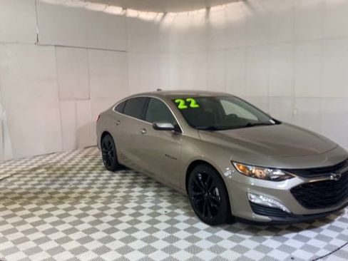 Used 2022 Chevrolet Malibu LT w/ Sport Edition FWD image 5