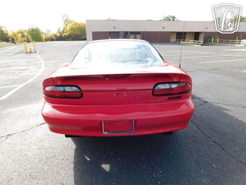 Used 1993 Chevrolet Camaro Z28 RWD image 17