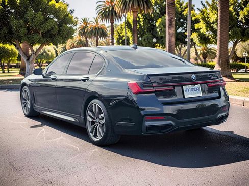 Used 2021 BMW M760i xDrive AWD/4WD image 7