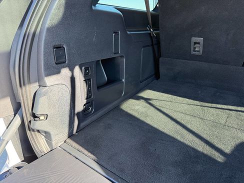 Used 2025 Ford Expedition Max Platinum AWD/4WD image 32