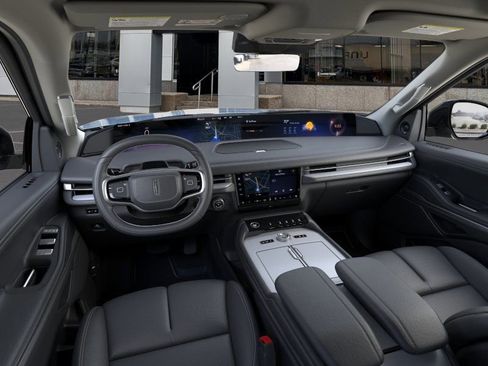 New 2026 Lincoln Navigator Reserve AWD/4WD image 9