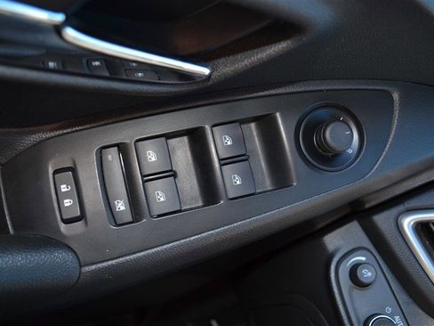 Used 2021 Chevrolet Trax LT image 13