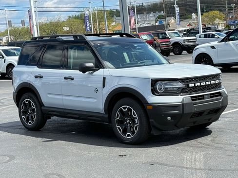 New 2026 Ford Bronco Sport Outer Banks w/ Outer Banks Tech Package+ AWD/4WD image 9